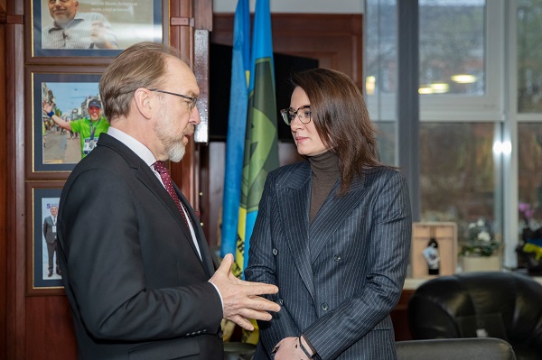 МИ ХОЧЕМО ЗРОЗУМІТИ СИСТЕМНІ ПРОБЛЕМИ БІЗНЕСУ І НАДАТИ ІМПУЛЬС ЇХ НАЙСКОРІШОМУ ВИРІШЕННЮ, - ЮЛІЯ СВИРИДЕНКО ПІД ЧАС ЗУСТРІЧІ З ЧЛЕНАМИ ТППУ